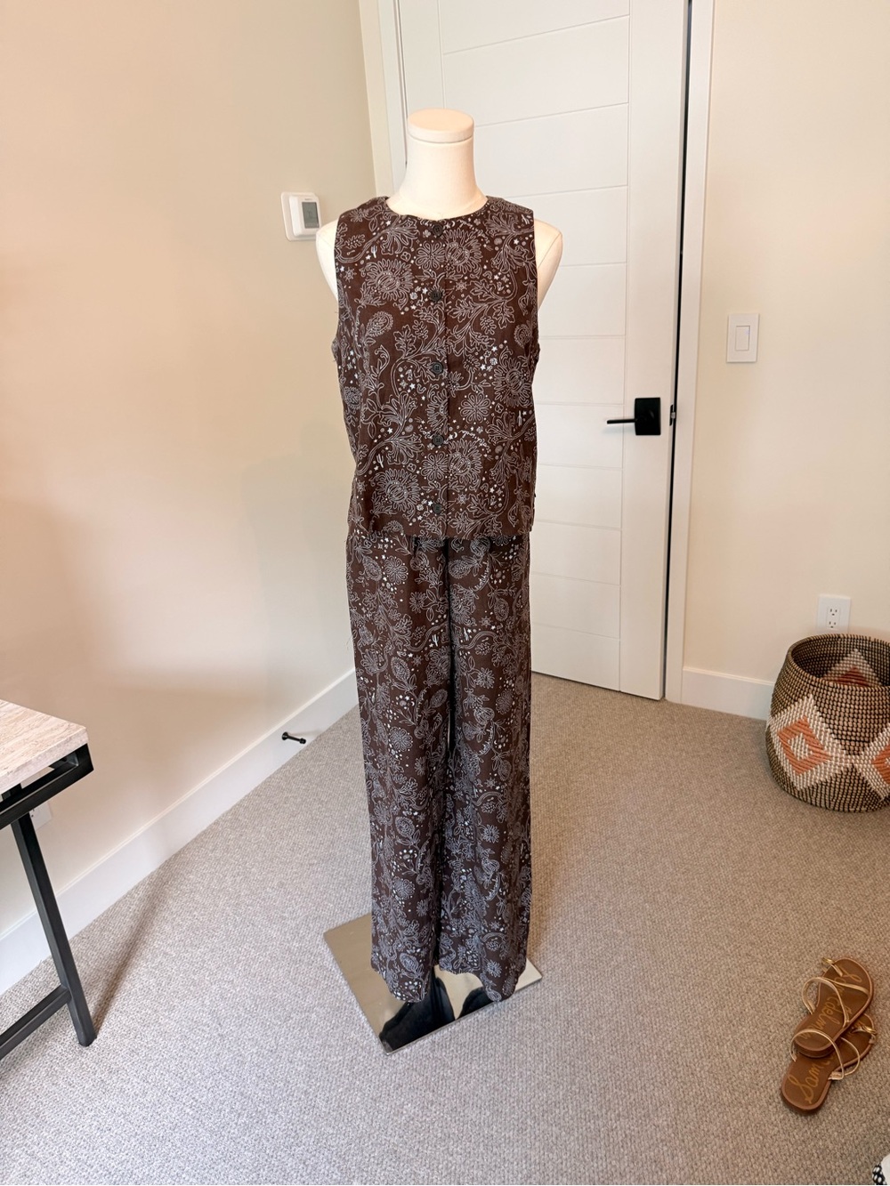 Sleeveless Brown Paisley Wide-Leg Pants and Cropped Top
